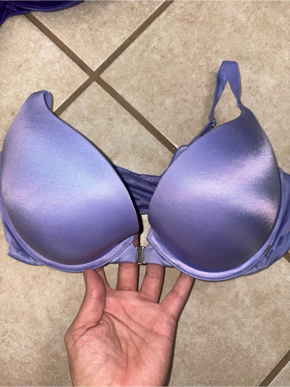 Victoria's Secret Smooth Light Purple Front-Closure Bra